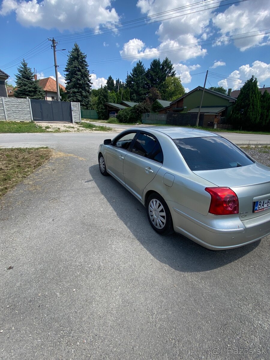 Toyota Avensis - 3
