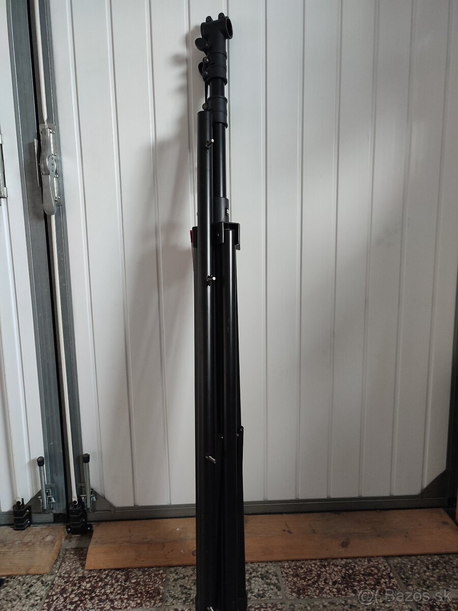 Stojan na svetelnú techniku - 3