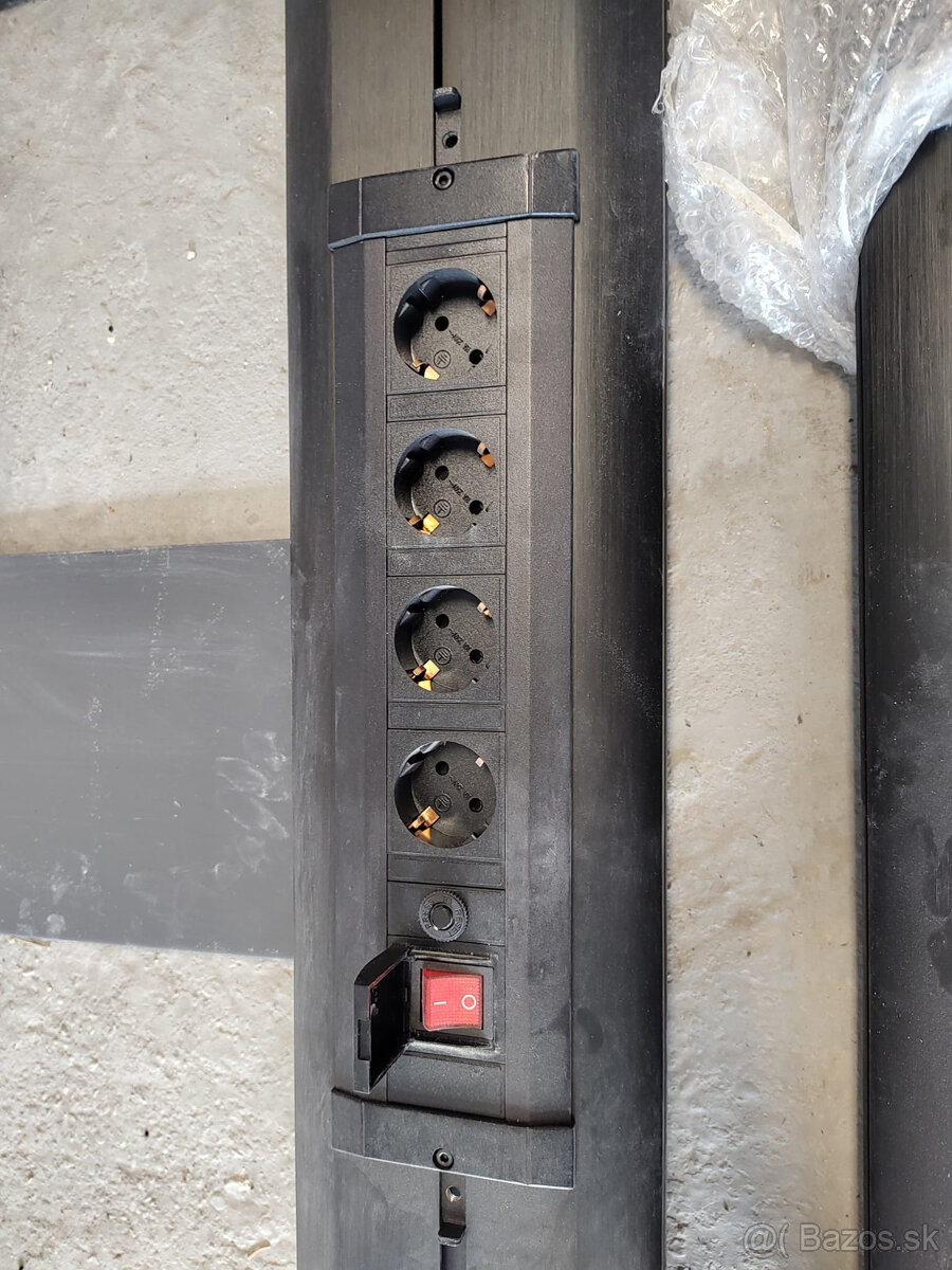 Stojan na TV, TV konzola - 3