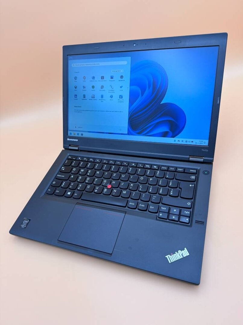 Notebook 14" Lenovo.Intel i5-4300M 2x2,60GHz.8gb ram.256SSD - 3