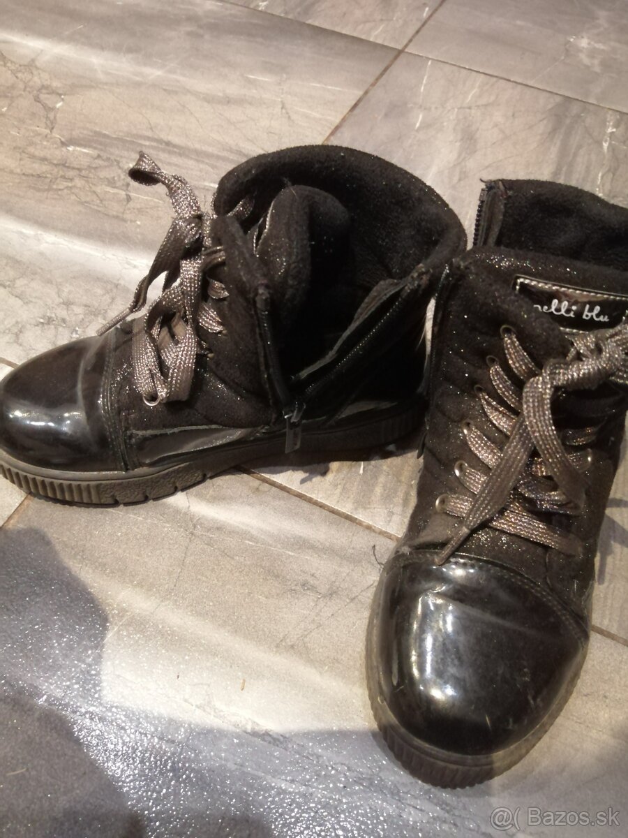 Čierne lesklé topánky 30 - 3