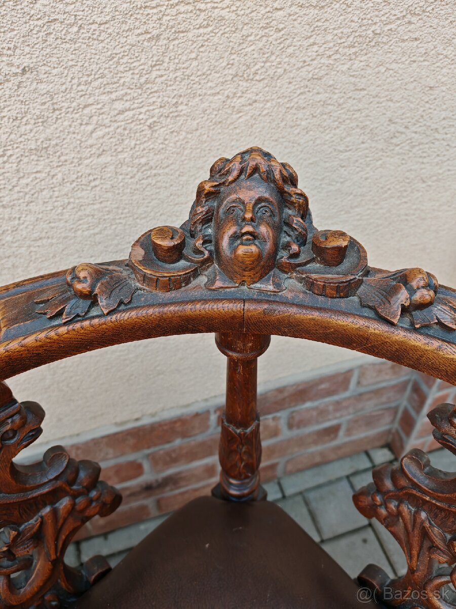 Starožitné rohové vyrezávané stoličky - 3