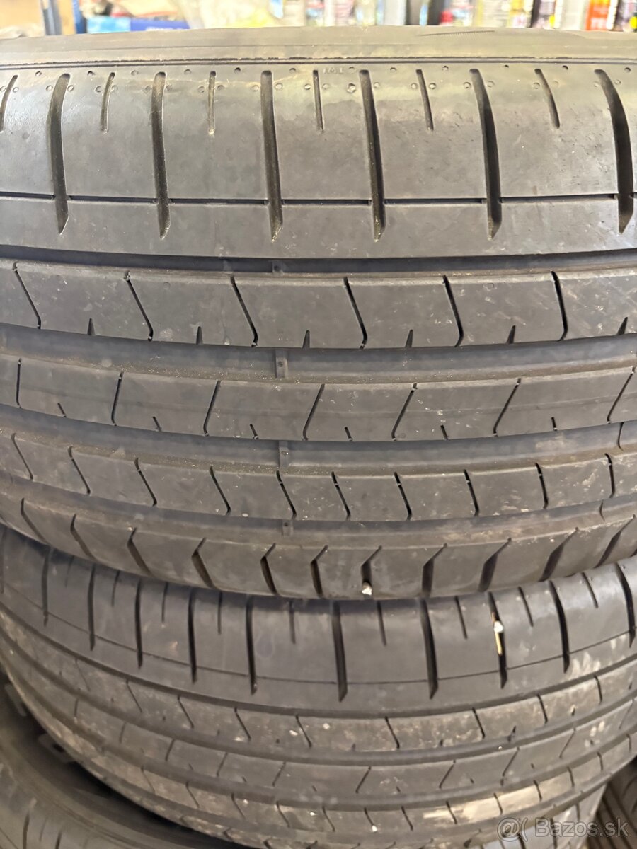 Letné pneumatiky na SUV 255/55/R19 Pirelli P Zero - 3