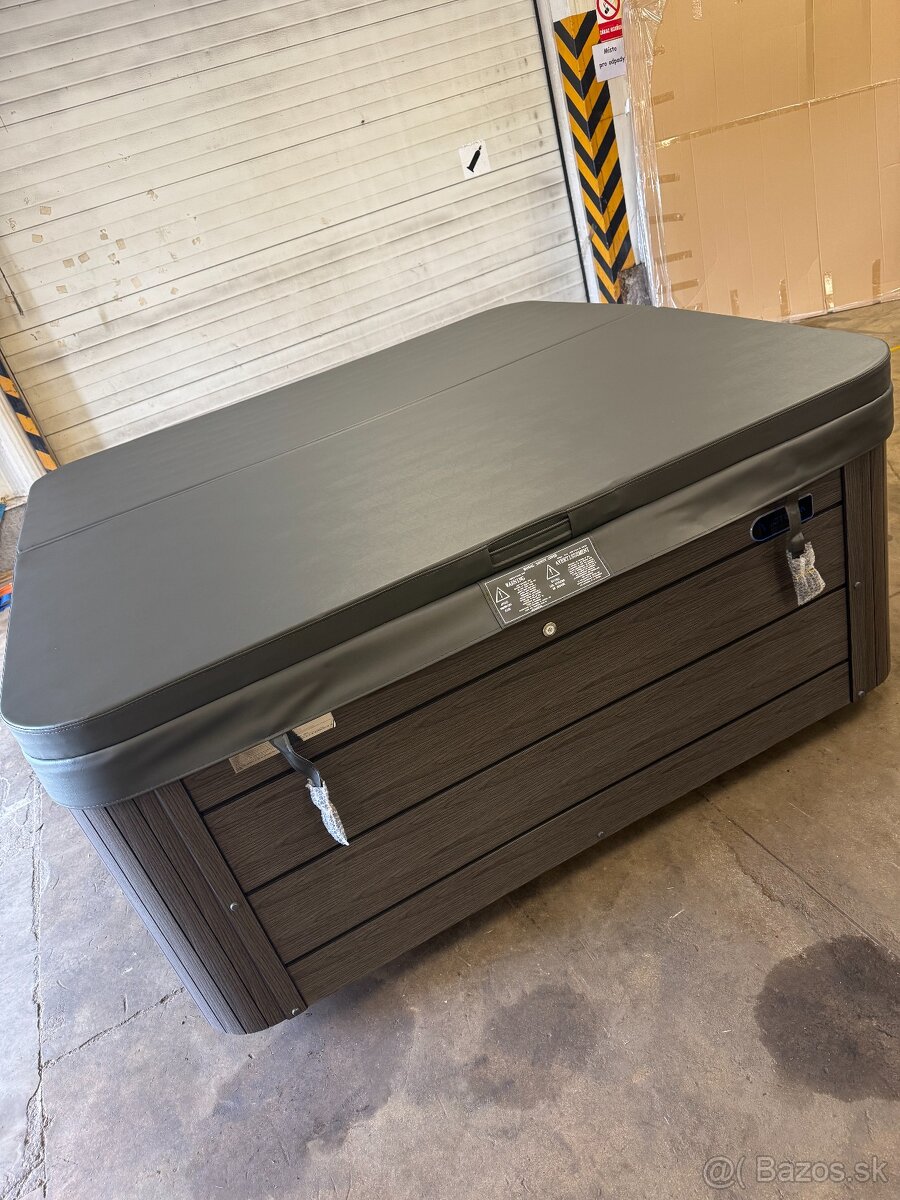 Vířivka Victoria SPA - 3