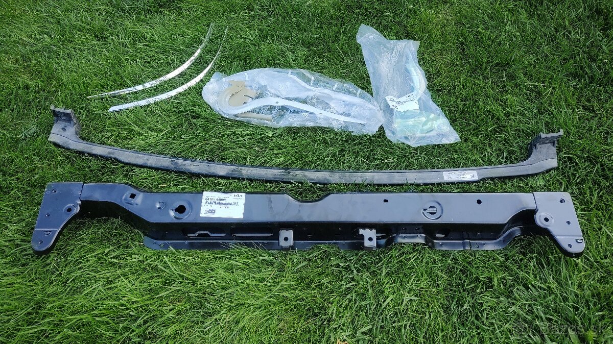 Kia Carens 2013 -, Toyota Proace 2016 - predne celo, pant - 3