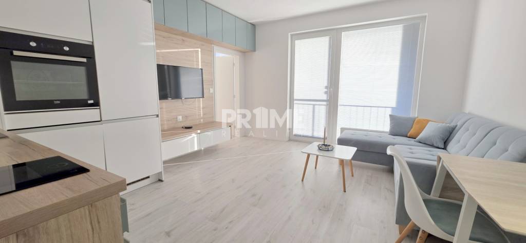 MODERNÝ 2i, SLNEČNICE, BALKÓN, PARKING, Zuzany Chalupovej,Pe - 3