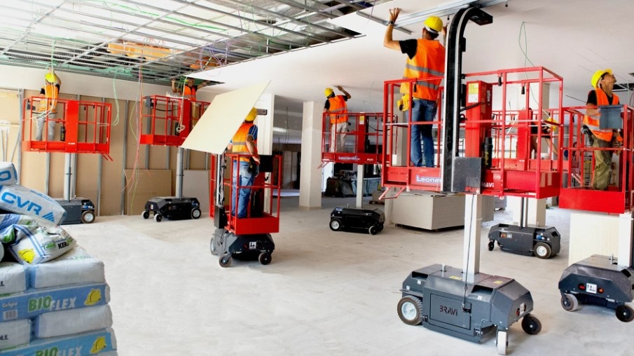 PREDAJ – Stĺpová pracovná pološina – Leonardo HD – 4,9 m - 3