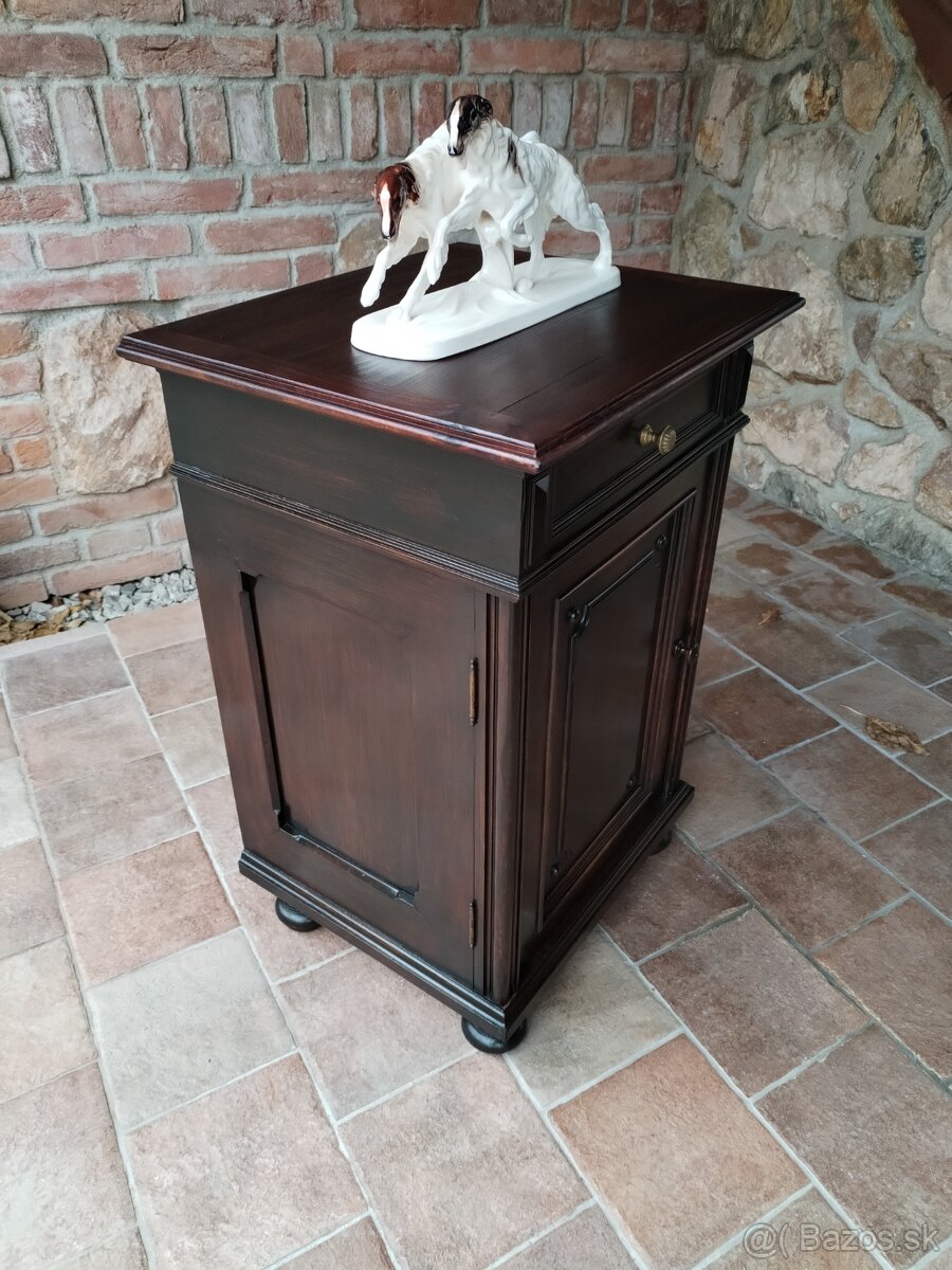 Starožitna skrinka, nočný stolík - 3