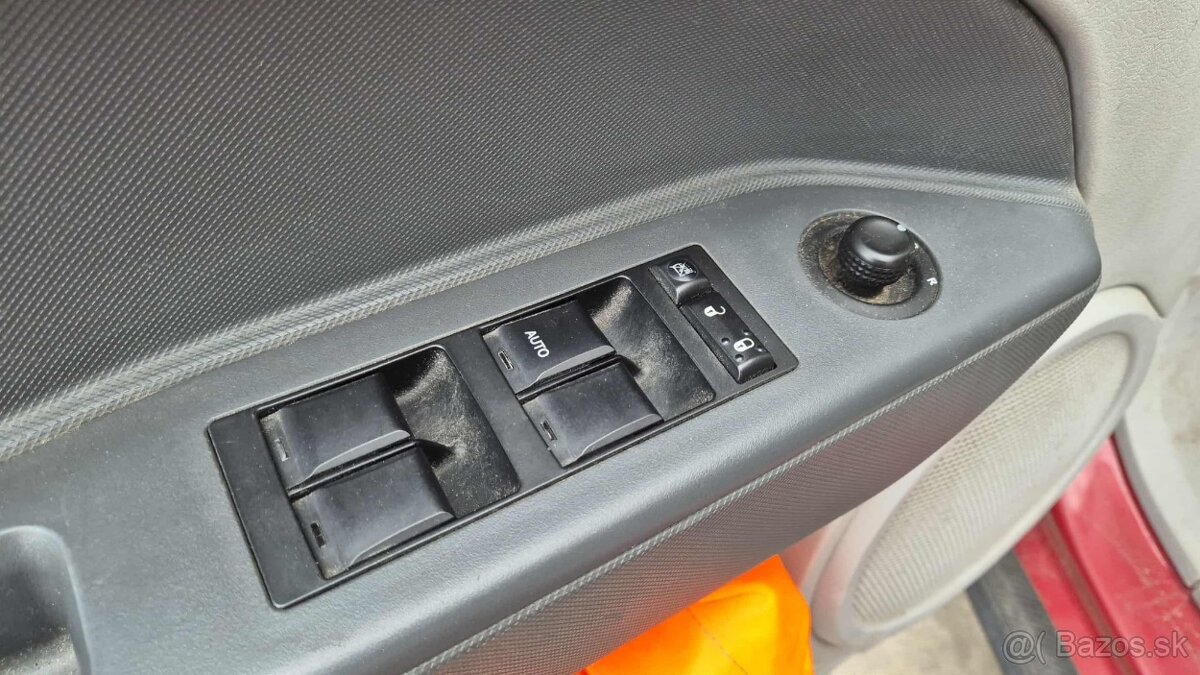 Dodge Caliber 2,0CRD CR 103kw - 3