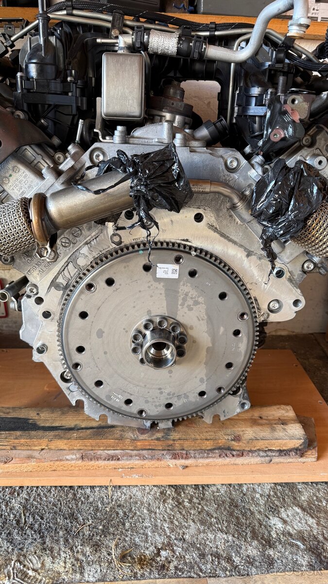 Motor Audi 3.0 TDI - 3