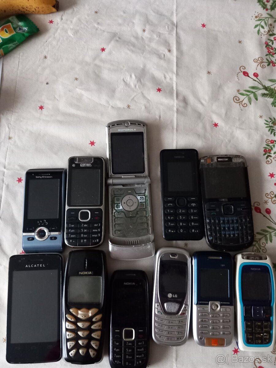 Retro telefóny - 3