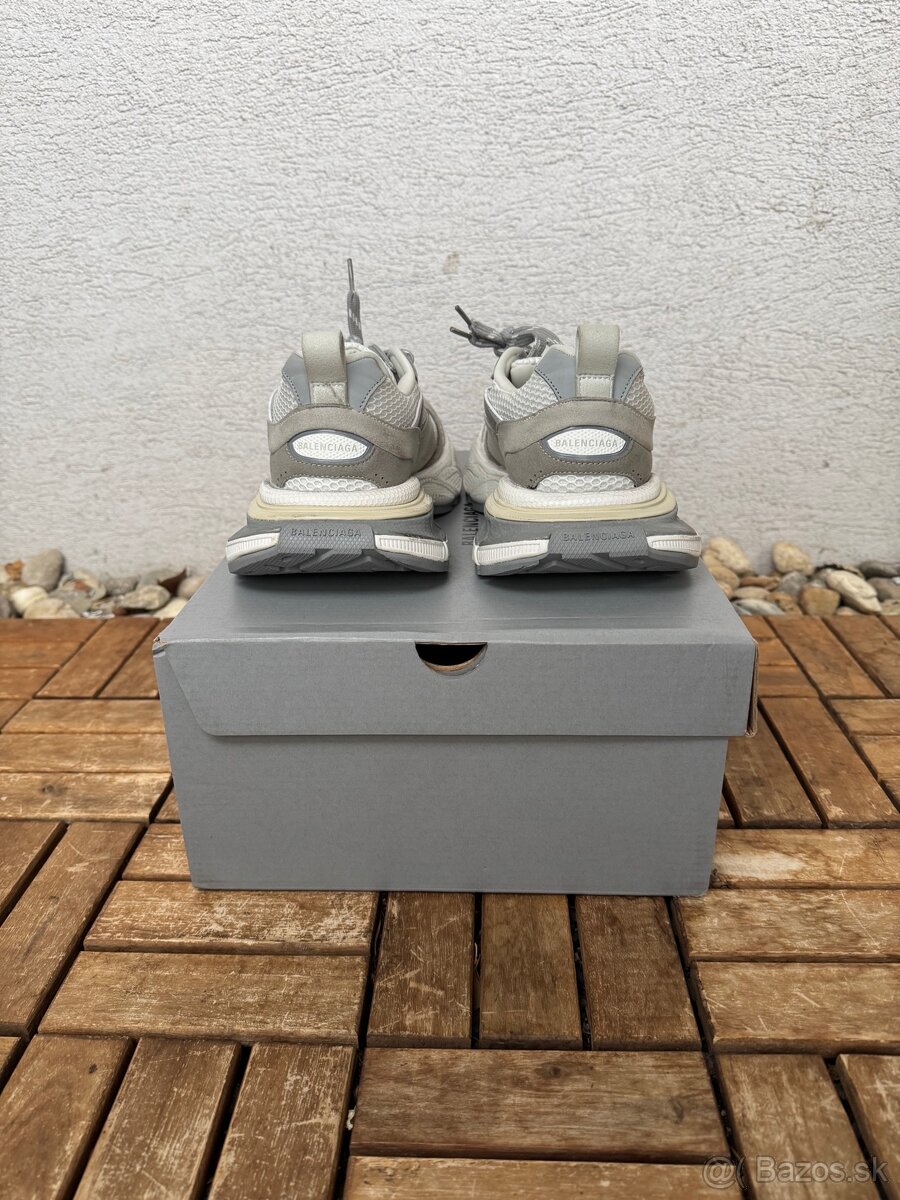 Balenciaga 3XL - 3