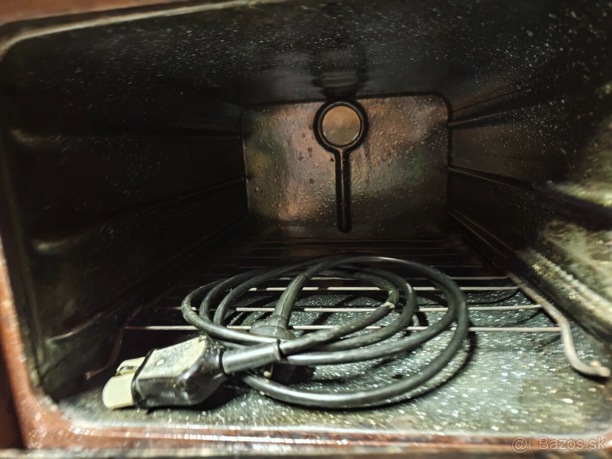 Predám plne fuknčnú retro pec - 3