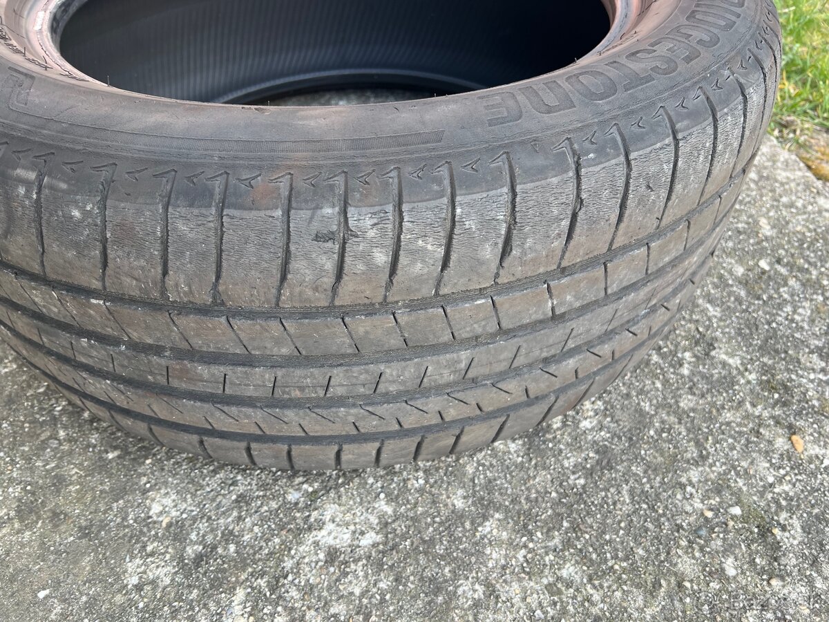 Pneu 4x4 Bridgestone 255/55 R19 - 3