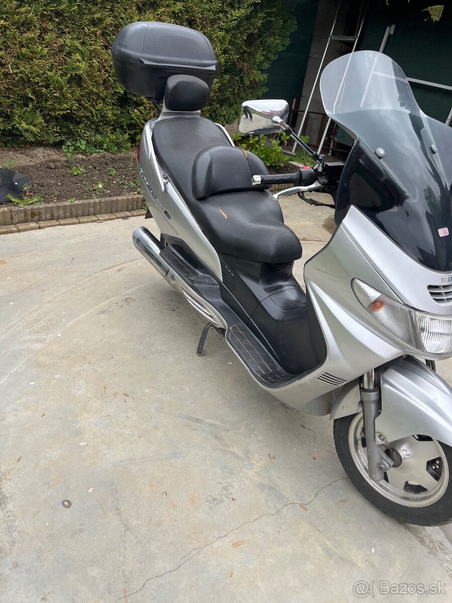 Suzuki Burgman 400 N - 3