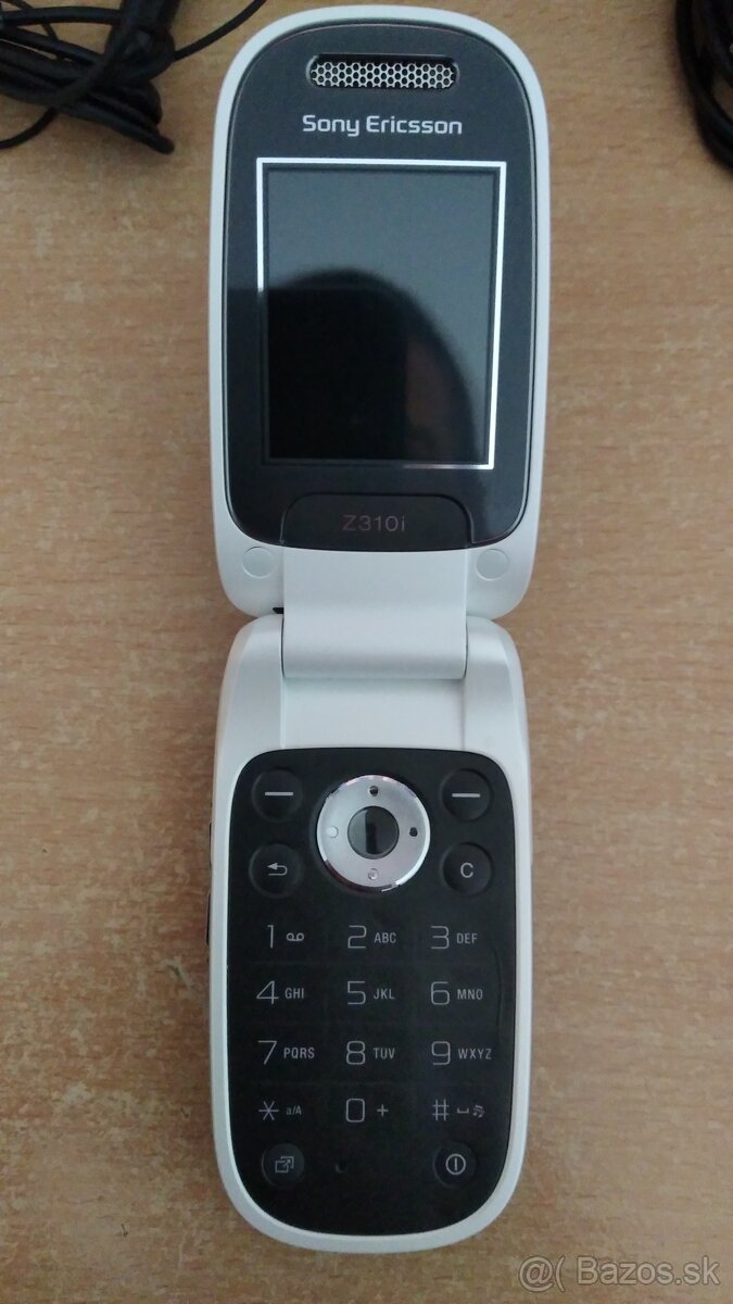 Sony Ericsson Z310i - 3