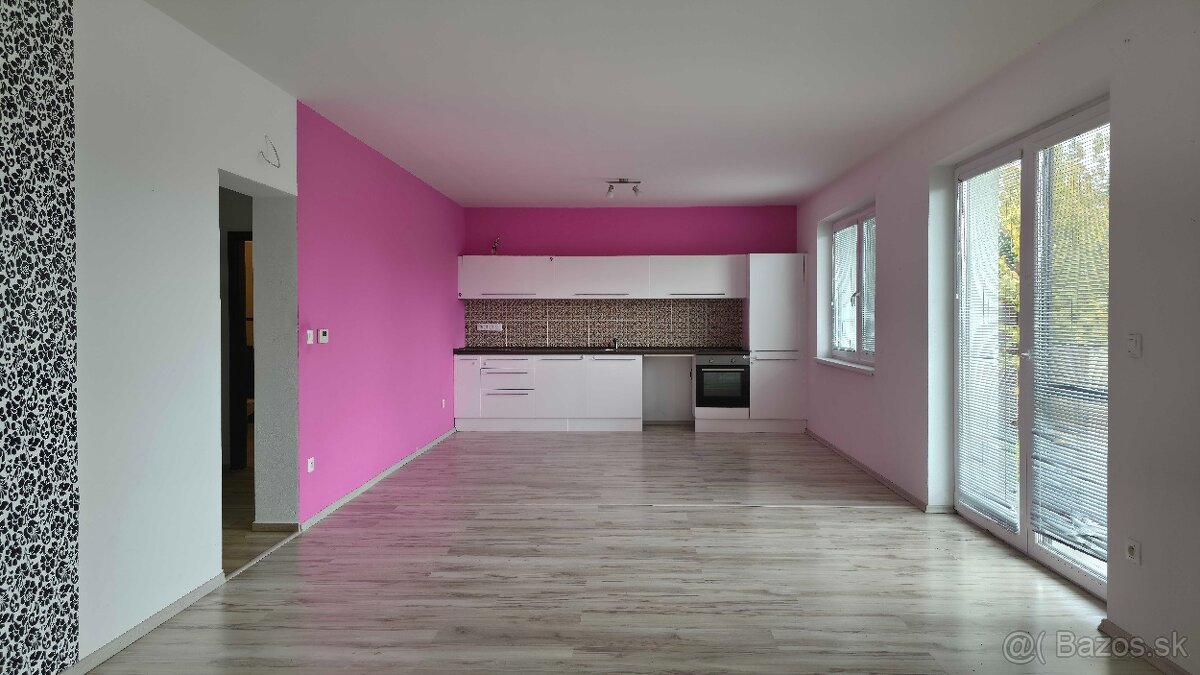 Predaj 4 izbový bungalov s pozemkom 663 m2 v obci Vydrany - 3