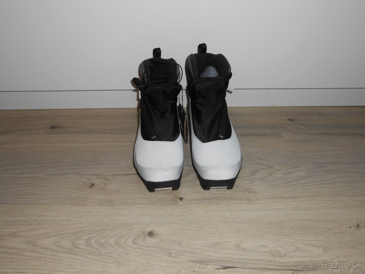 Predam nove damske bezkarske topanky znacky MC KINLEY ACTIVE - 3