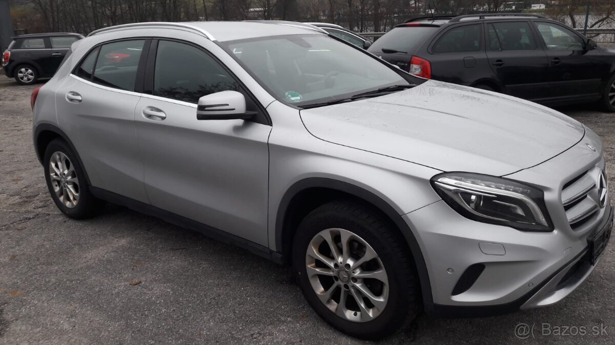 MB GLA 200 1,6 benzin 115kw rok 2015 - 3
