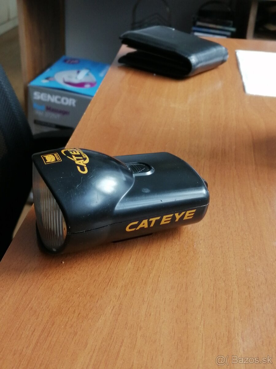 Svetlo na bicykel HL-330H - 3