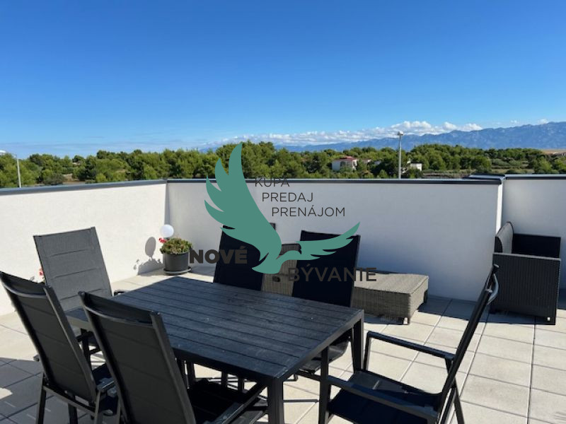 Chorvátsko - Zariadený apartmán so strešnou terasou len 150m - 3