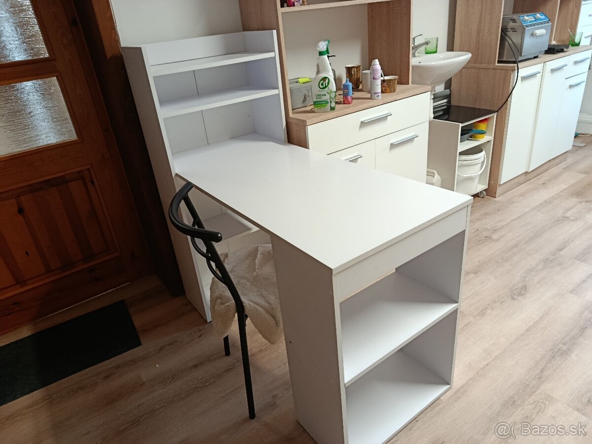 Pracovný stolík - 3