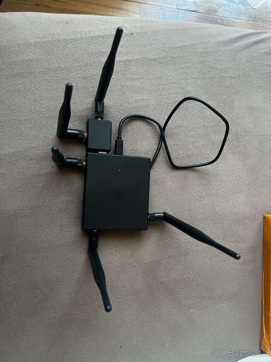 Hak5 WiFi Pineapple Mark VII + MK7AC WiFi Adapter - 3