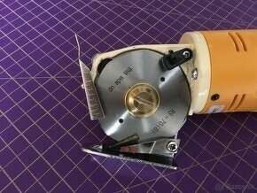 Rezačka na textil - 3