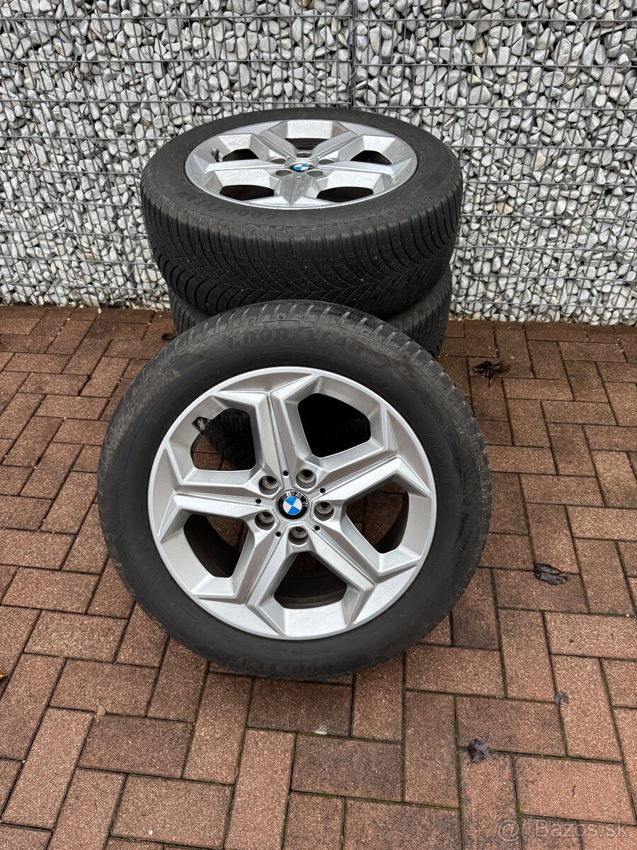 Bmw X2 - predná maska - 3