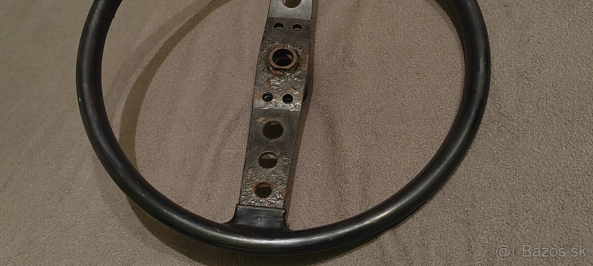 Škoda 110R volant - 3