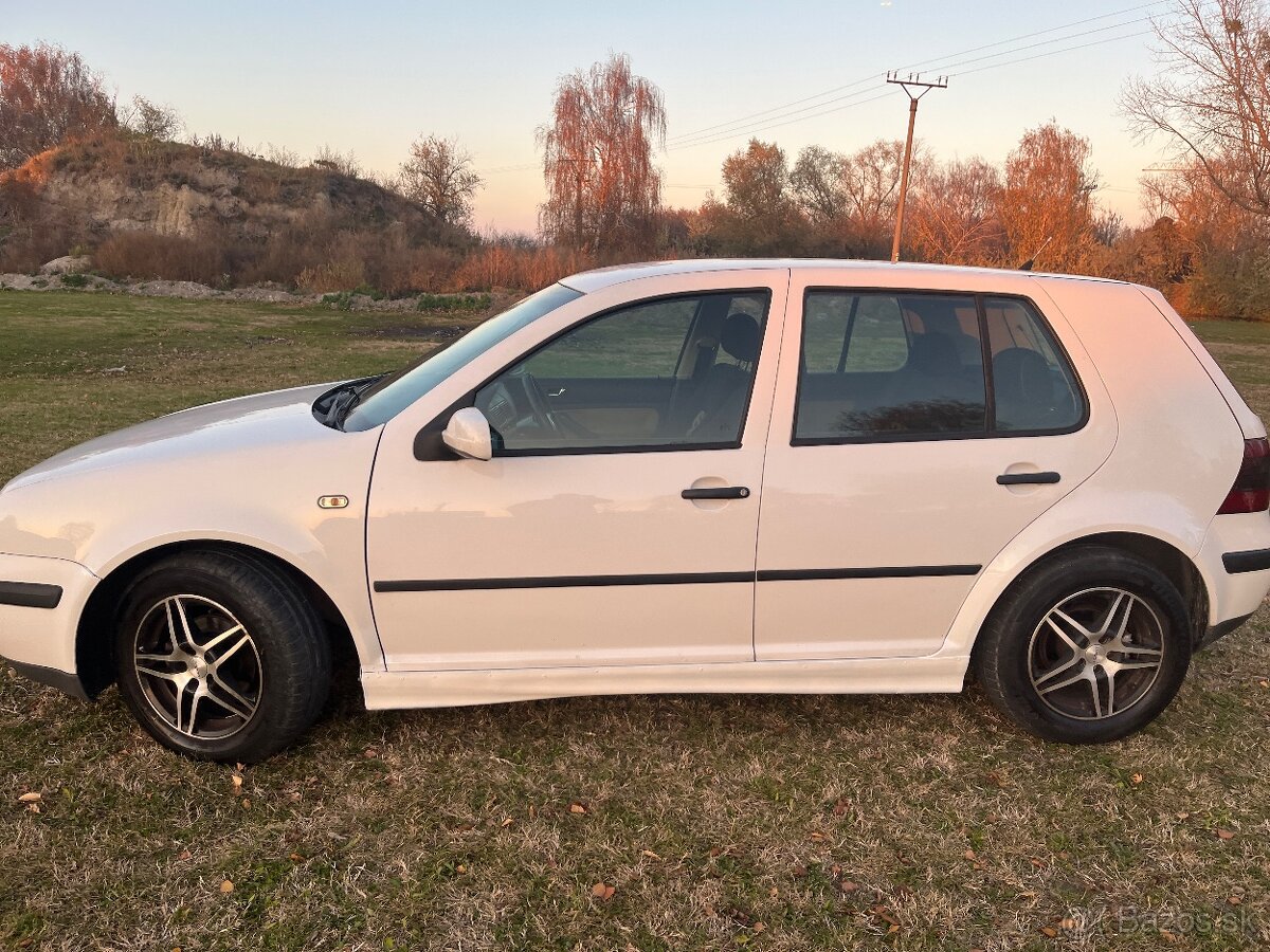Volkswagen Golf 4 Automat - 3