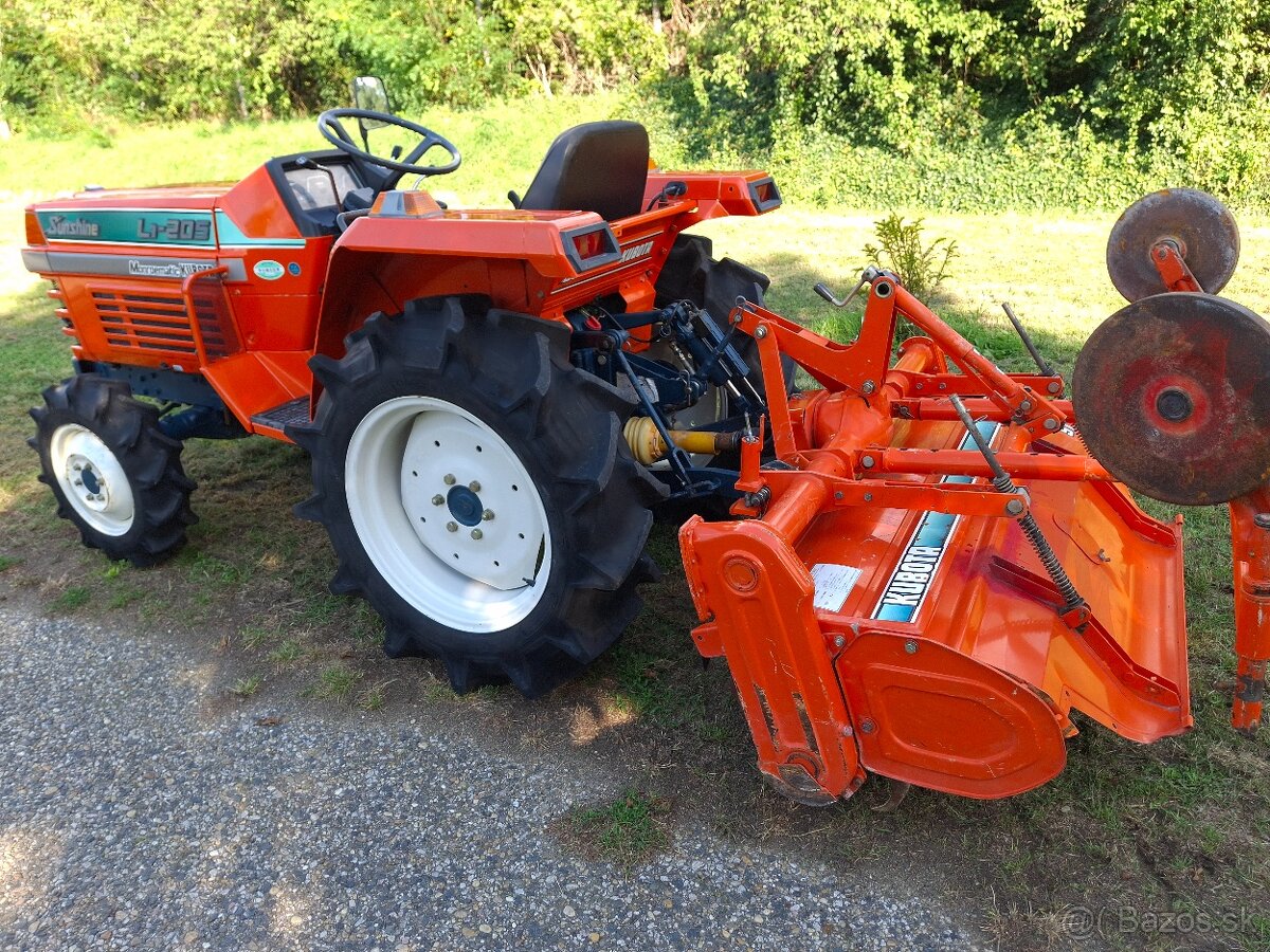 KUBOTA L1-205 - 3