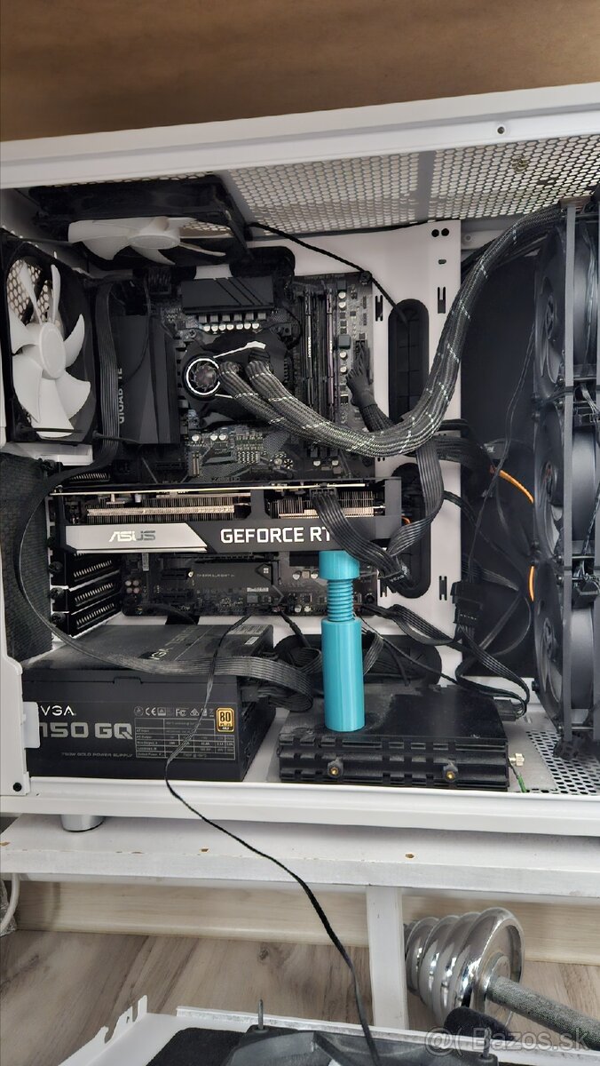 Intel i9 s vodnym chladenim, 32gb ram, rtx 3060ti - 3