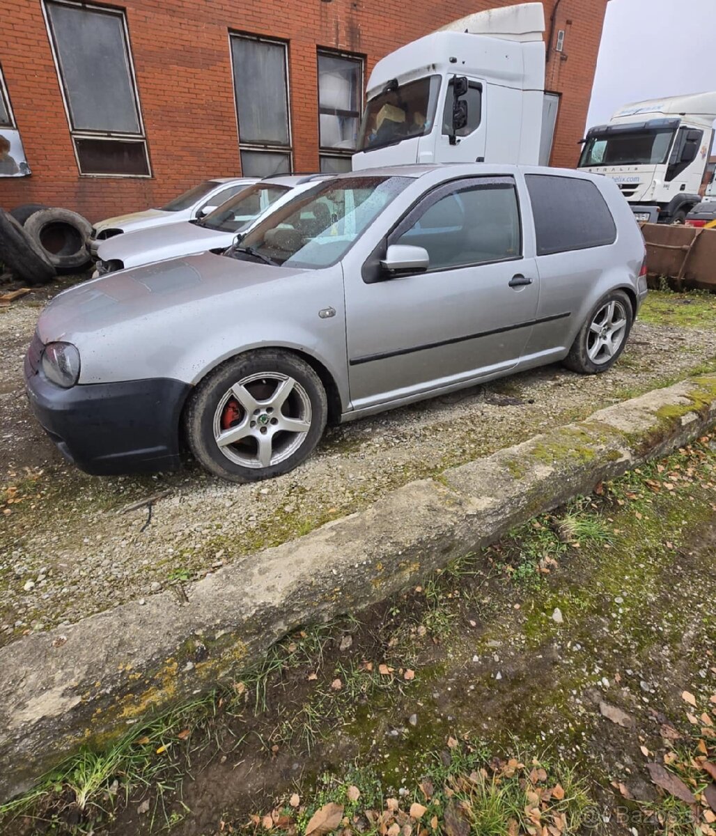 Rozpredám na diely golf 4 1.9 96kw ASZ - 3