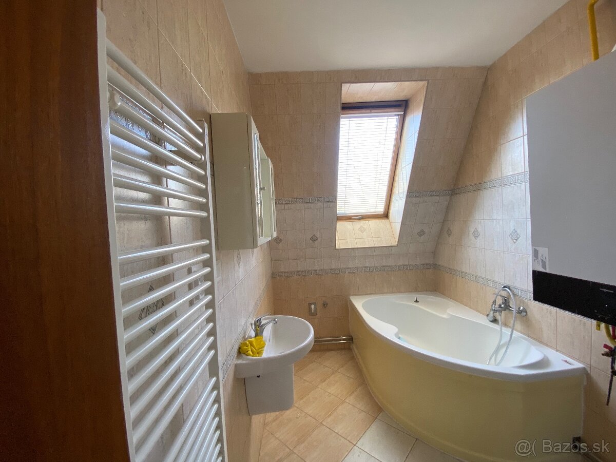 3 izbový byt v širšom centre mesta - 3