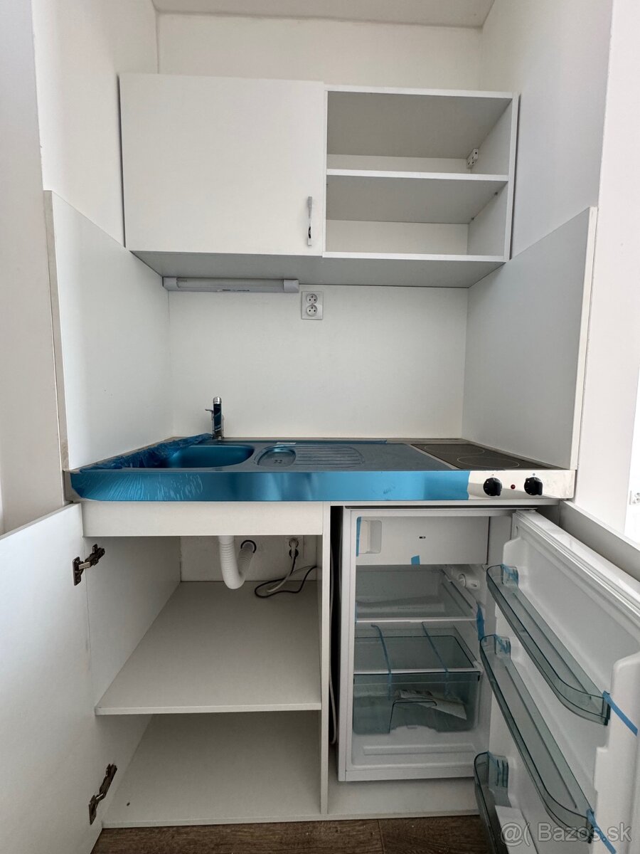 Obyvateľné kontajnery, záhradný domček - 3