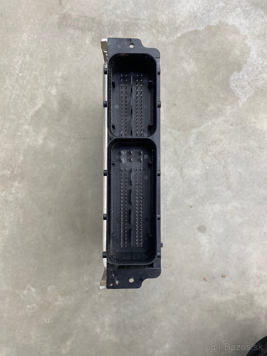 Radiaca jednotka VW Audi 04E907309FH - 3