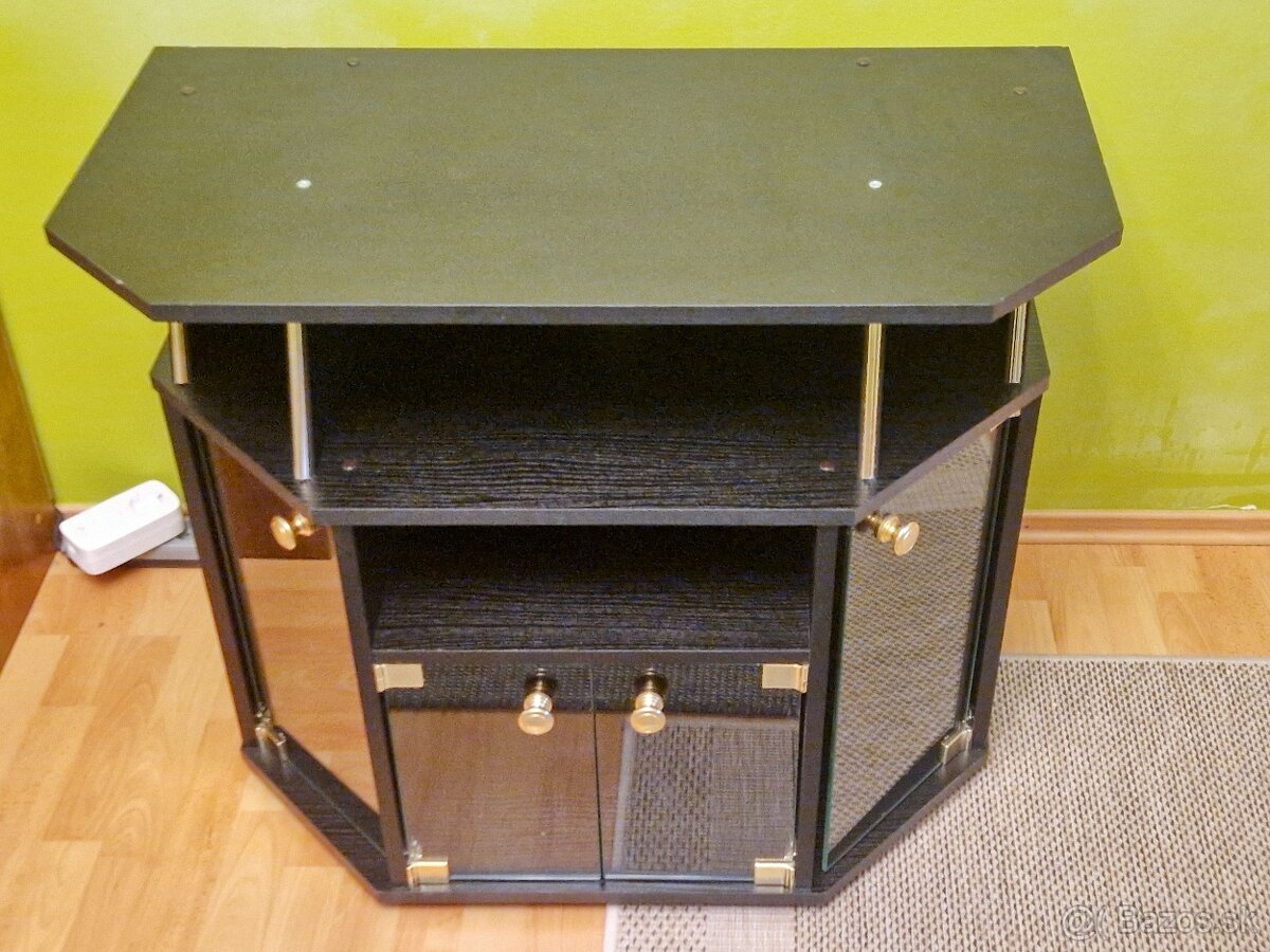 Stolík pod TV - 3