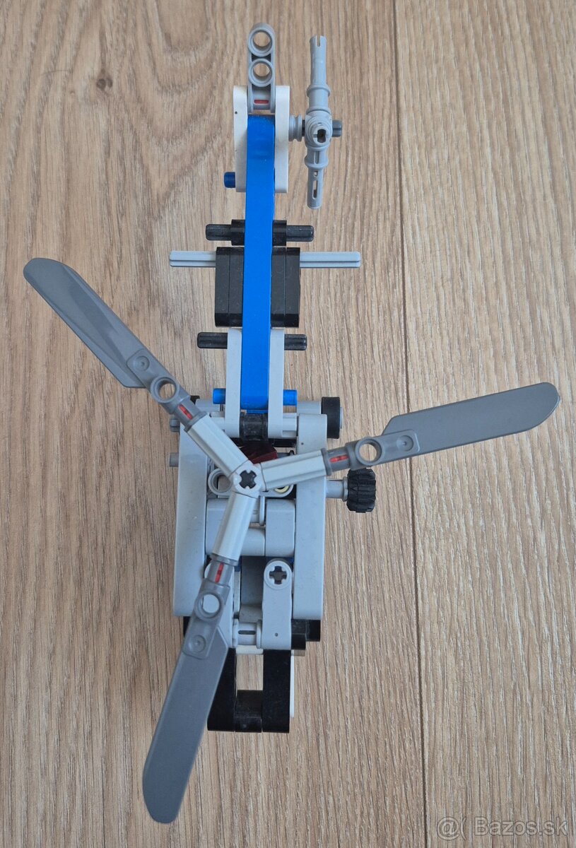 Lego Technic vrtuľník - 3