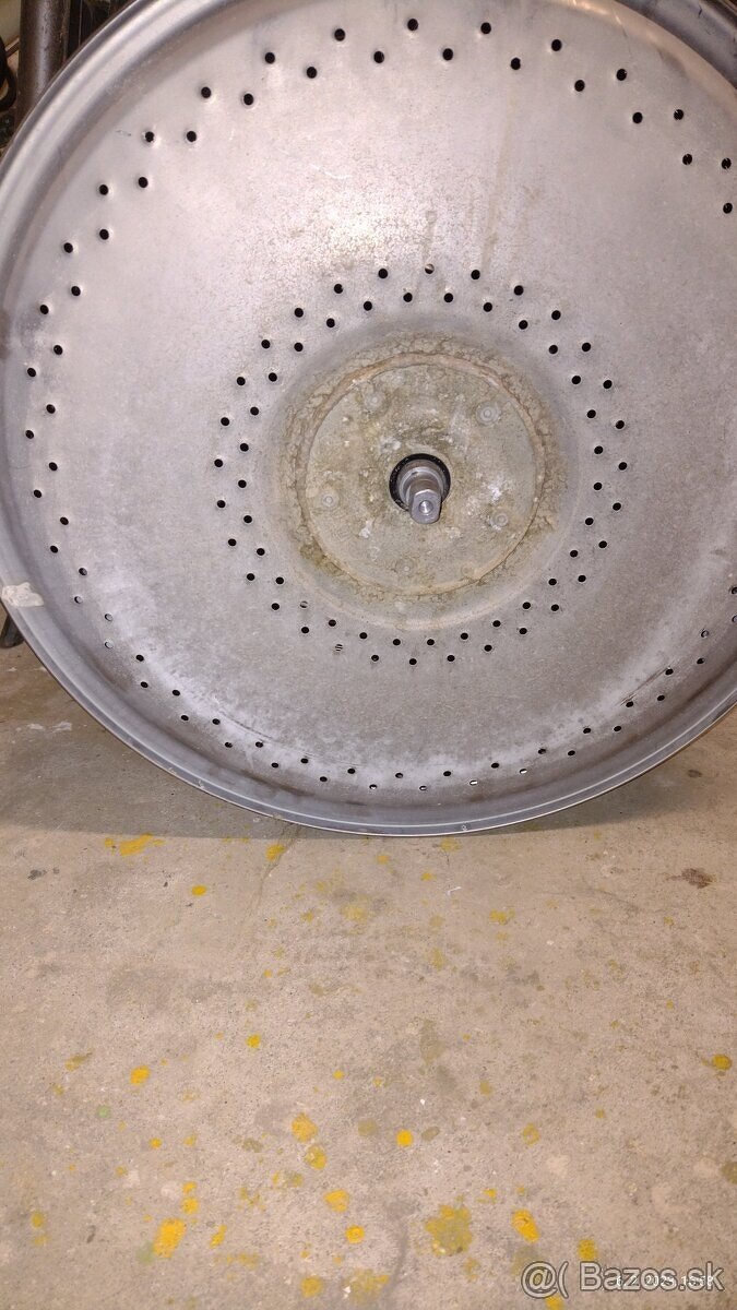 Práčka Whirlpool AWT2288/3-800. Poškodená, na súčiastky - 3