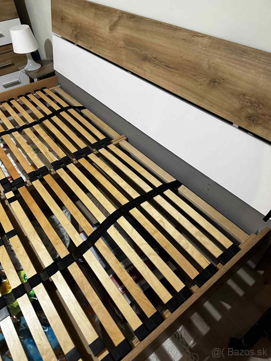 Manželská postel 180x200 - 3