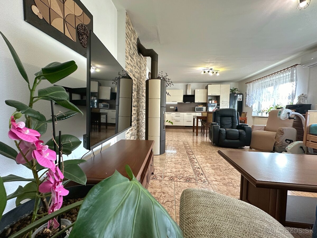 Viacgeneračný 6-izbový dom - 3