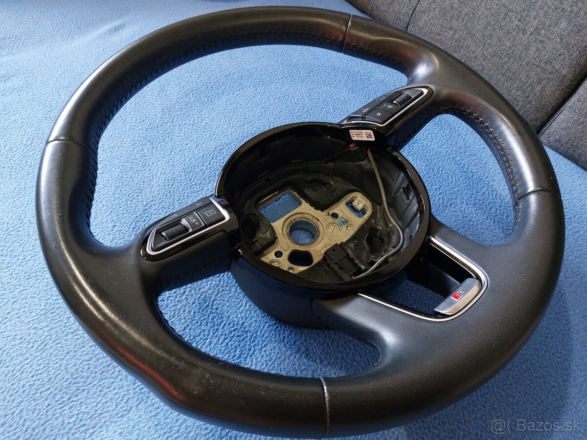 Predam Volant koženy multifukčny 2017 Q3 audi - 3