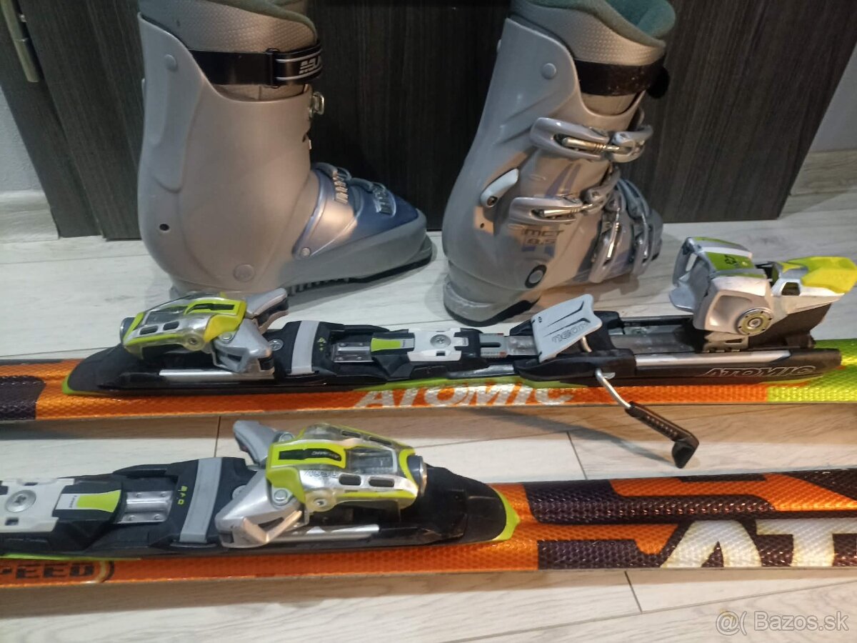 lyže Atomic a lyžiarky - 3
