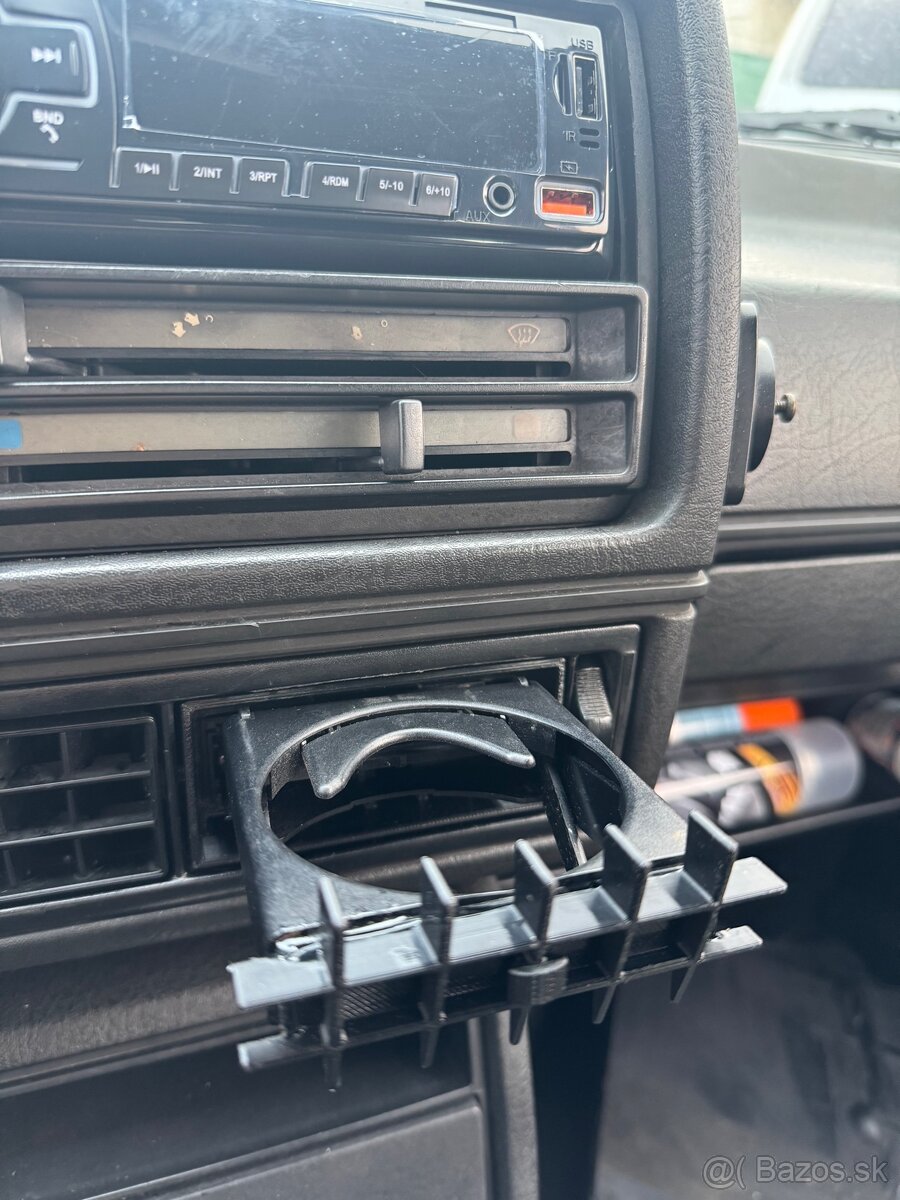 Golf MK2 automatický držiak nápojov - 3