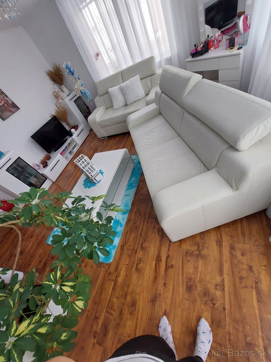 Sedacia súprava +obývacia stena - 3