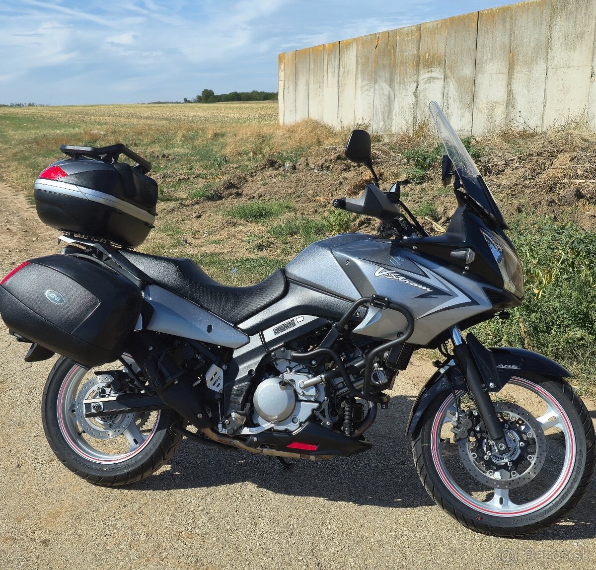 Suzuki V-strom DL650 - 3