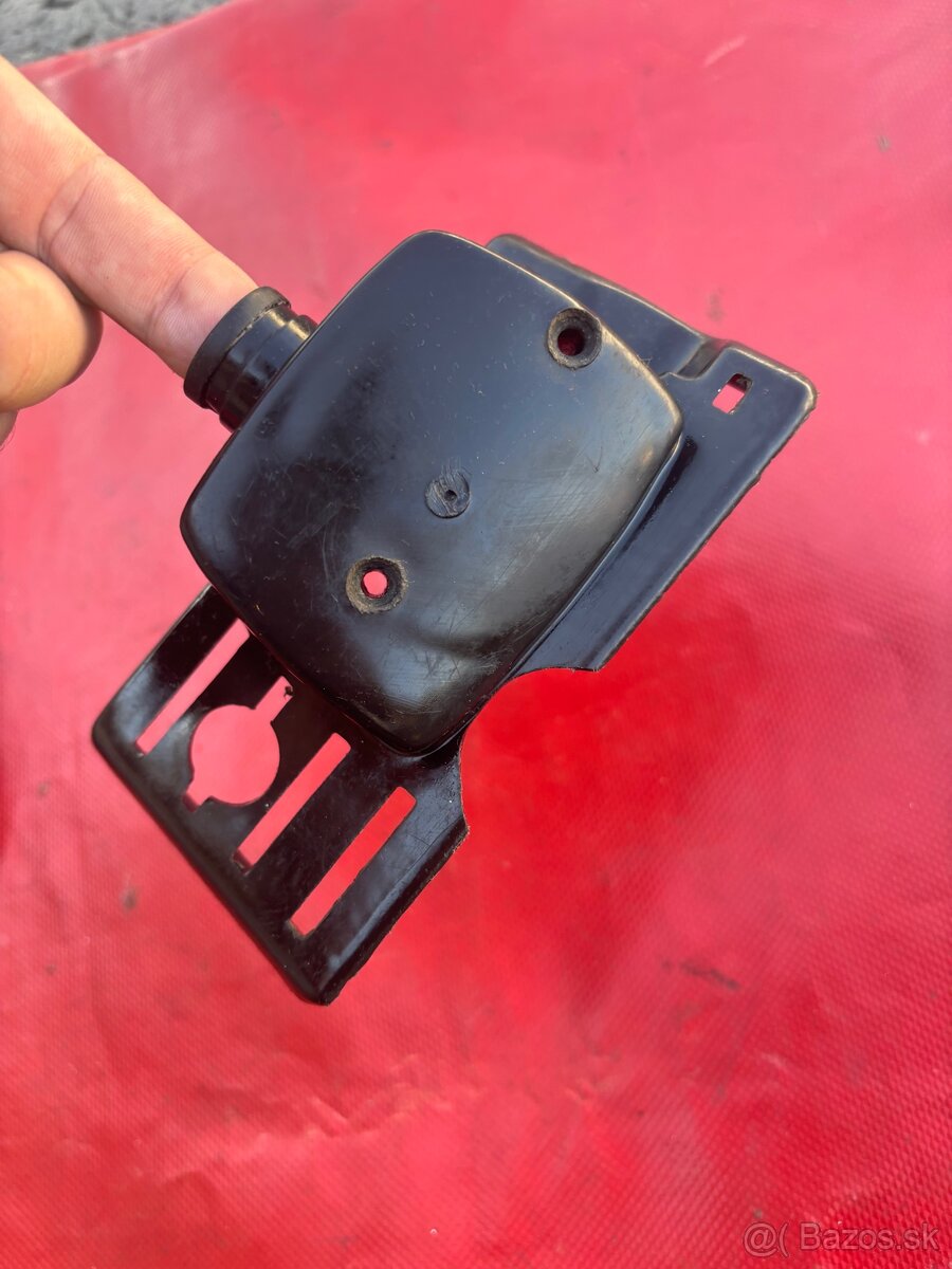 Babetta 207 kryt karburatora - 3