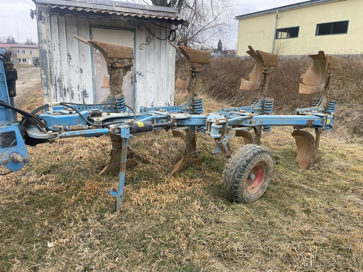 Pluh Lemken 4 - 3