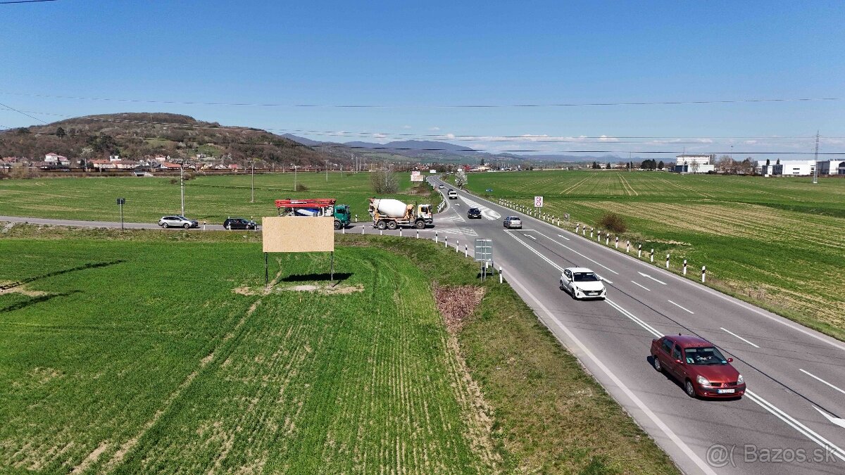 Billboard - hlavná cesta medzi NMnV a Trenčínom - 3